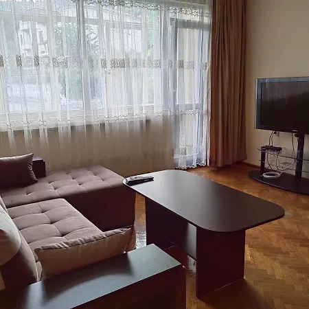 Апартамент За Гости, Гр. Габрово - Център Appartamento Gabrovo